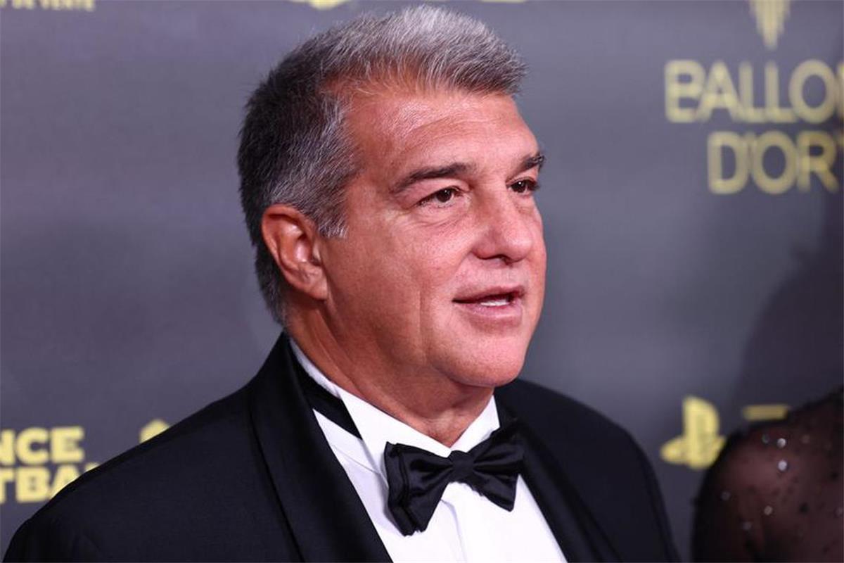 برشلونة يحدد قائمته لحضور حفل الكرة الذهبية.. غياب اسمين بارزين