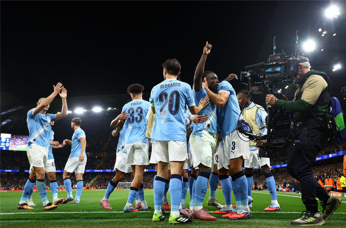 تشكيل مانشستر سيتي أمام آرسنال في الدوري الإنجليزي.. ثلاثي هجومي