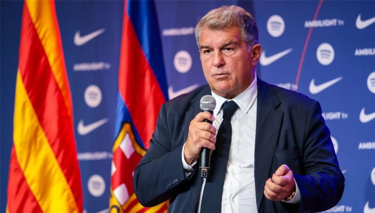 لابورتا: أنتظر فوز لاعب برشلونة بـ الكرة الذهبية.. وحضور الحفل ضرورة احترامًا للجميع