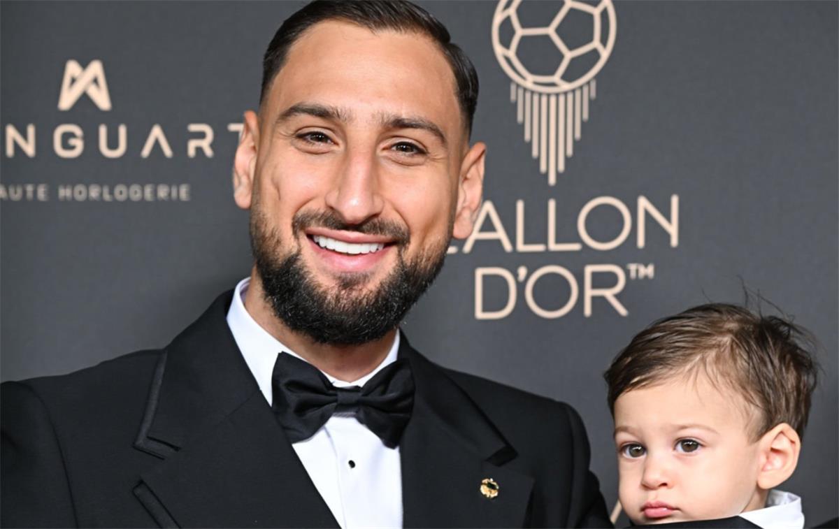 دوناروما يفوز بجائزة ياشين لـ أفضل حارس مرمى 2025 