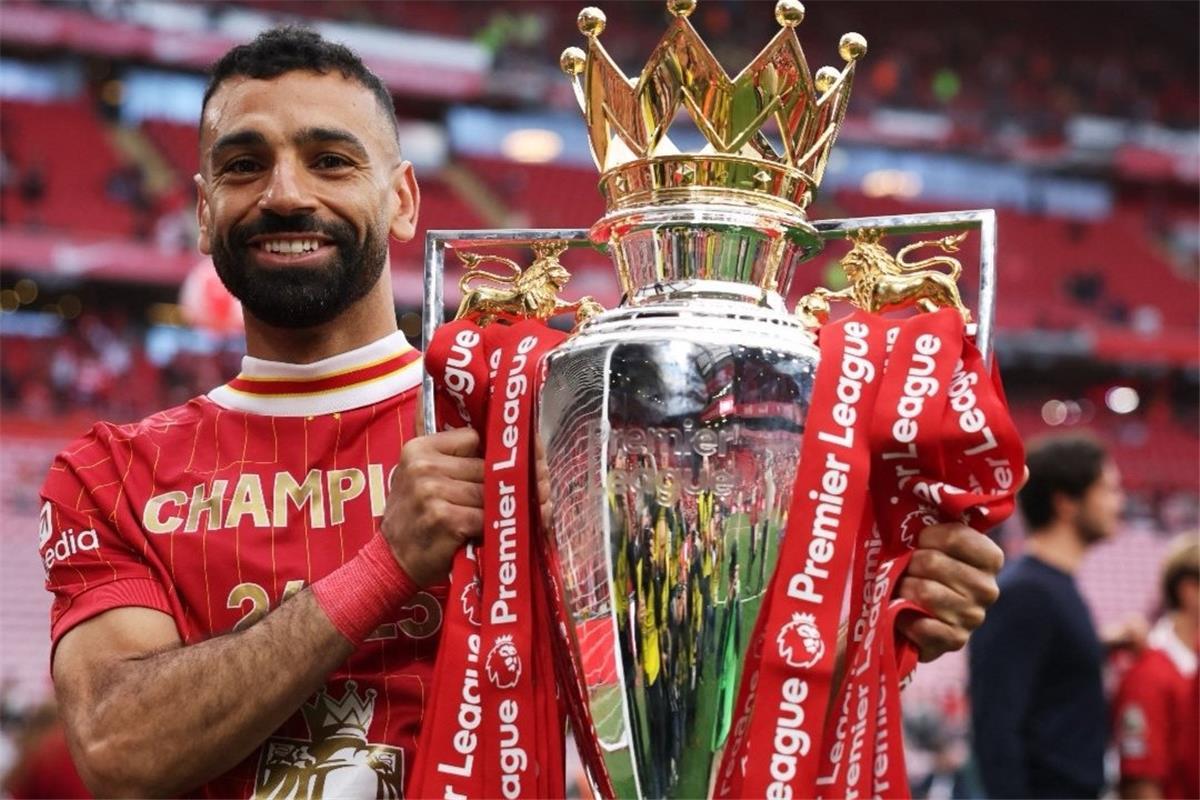 لاعب فولهام: محمد صلاح أصعب خصم واجهته.. وتأثيره عالمي
