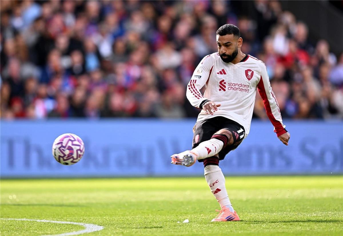 حساب جديد لـ ليفربول يدافع عن محمد صلاح: لا يحظى بالتقدير الكافي