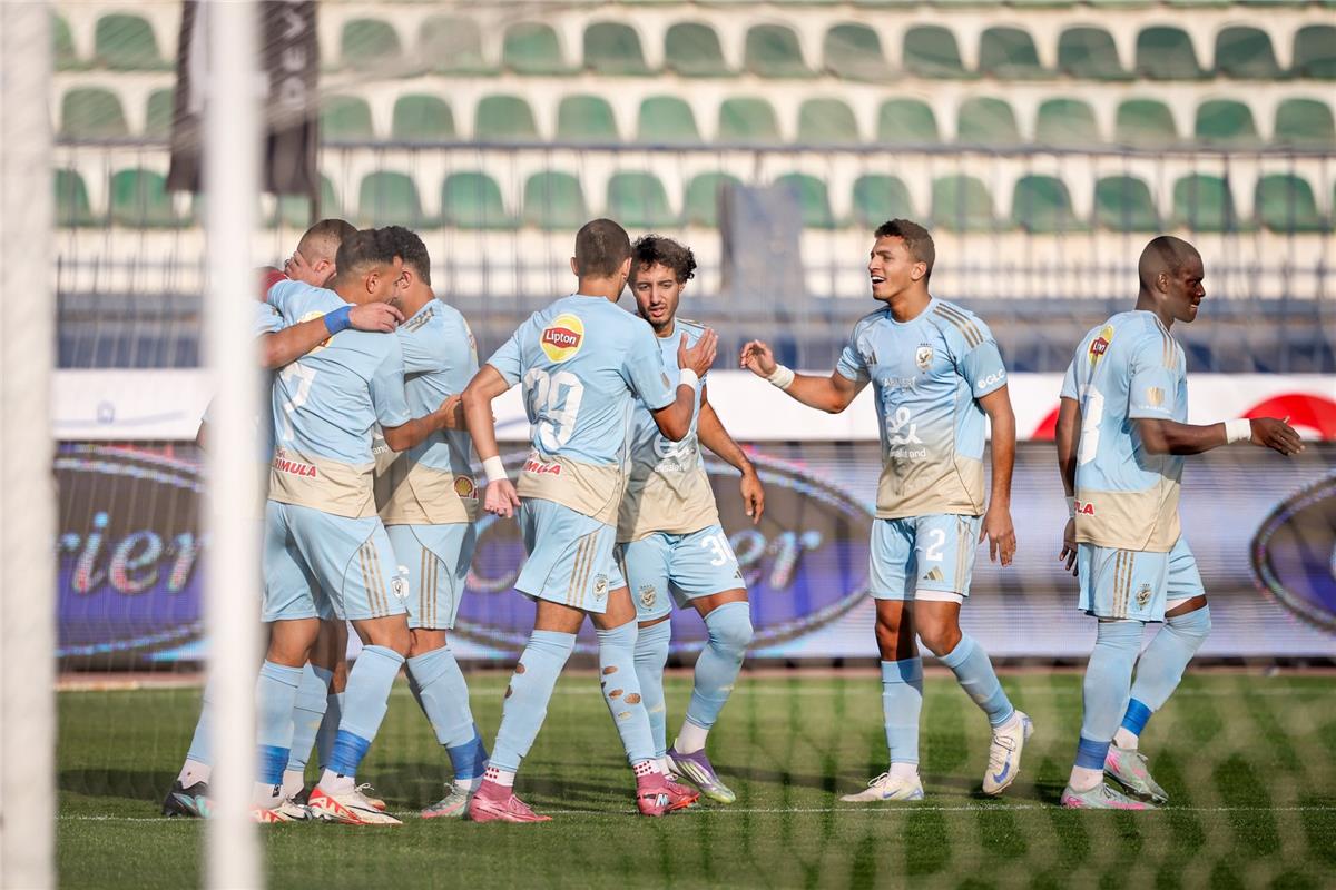 تشكيل الأهلي أمام الزمالك في الدوري المصري.. القوة الضاربة