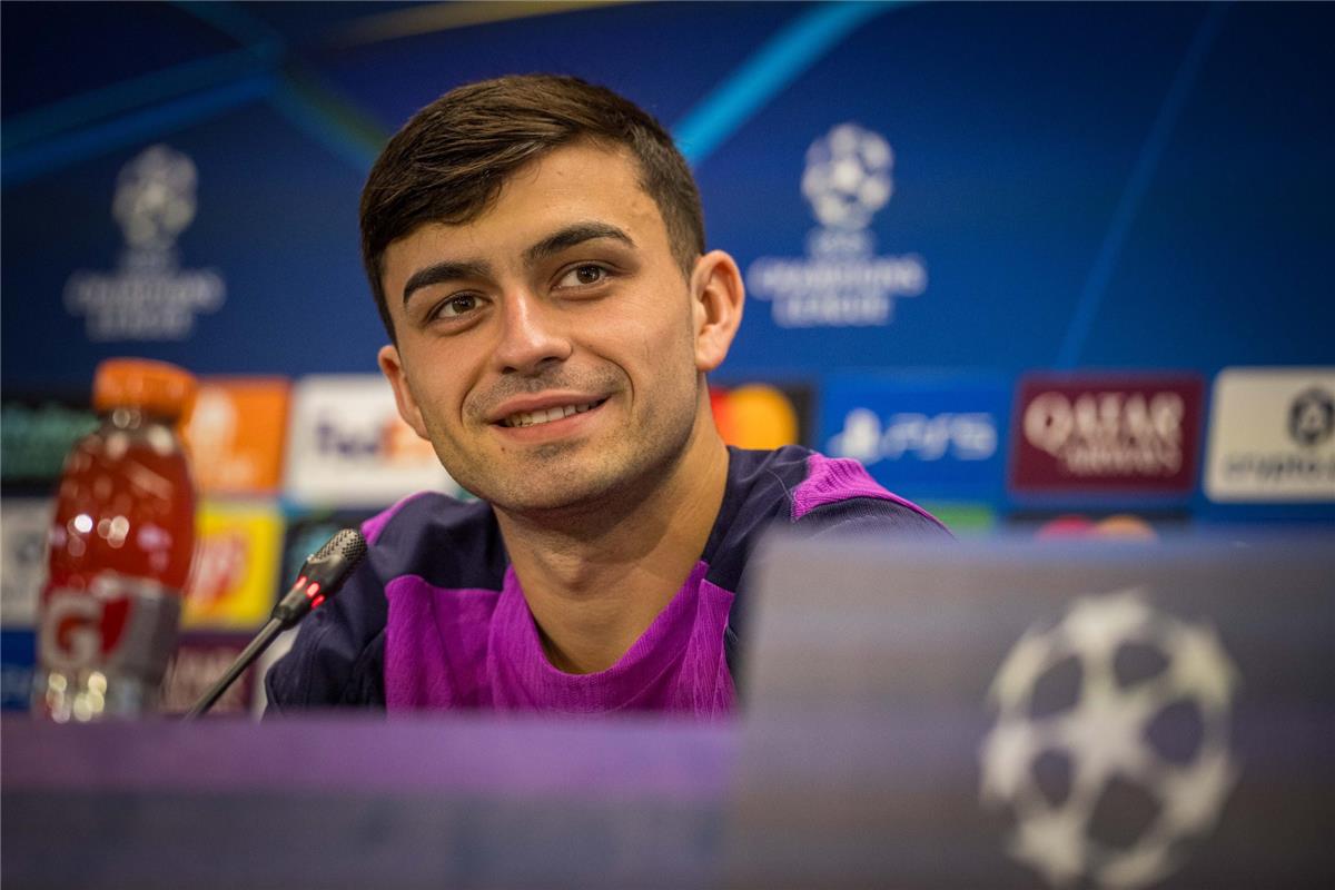 بيدري: فليك جعلنا فريقًا شجاعًا.. ولا يهمني ترتيبي في الكرة الذهبية