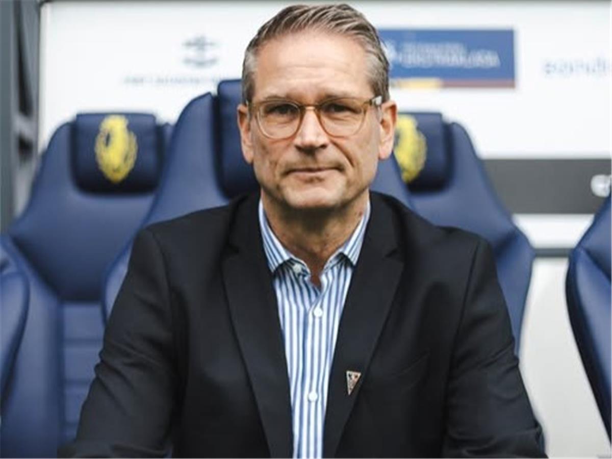بوجون البولندي يعلن تعيين توماس توماسبيرج مديرًا فنيًا للفريق