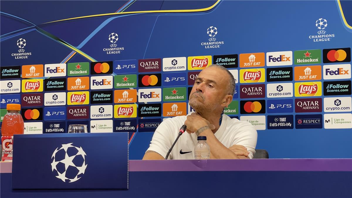 إنريكي يحذر من خطورة هاري بوتر برشلونة أمام باريس سان جيرمان.. ويصرح: لن نخاطر بلاعبينا