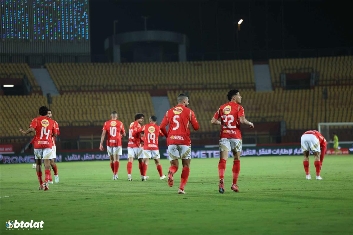 رباعي الأهلي جاهز لمباراة كهرباء الإسماعيلية.. وحالة إمام عاشور