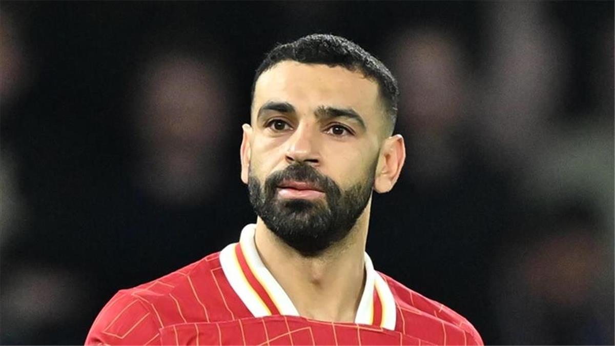 سكاي: لاعب ليفربول السابق السبب الرئيسي في تراجع مستوى محمد صلاح