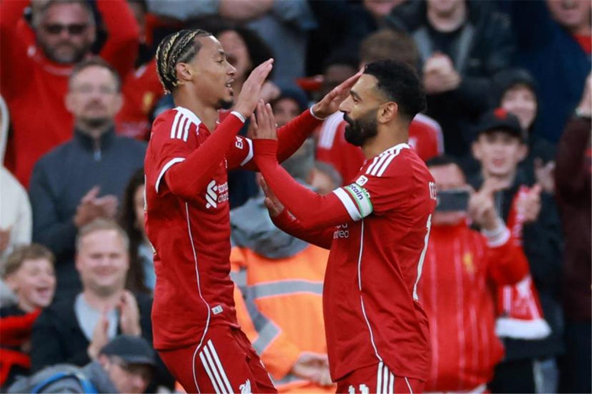 إيكتيكي: محمد صلاح ليس كما نشاهده على التلفاز.. وأتعلم منه الكثير