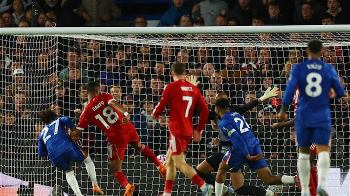 رجل مباراة ليفربول وتشيلسي في الدوري الإنجليزي