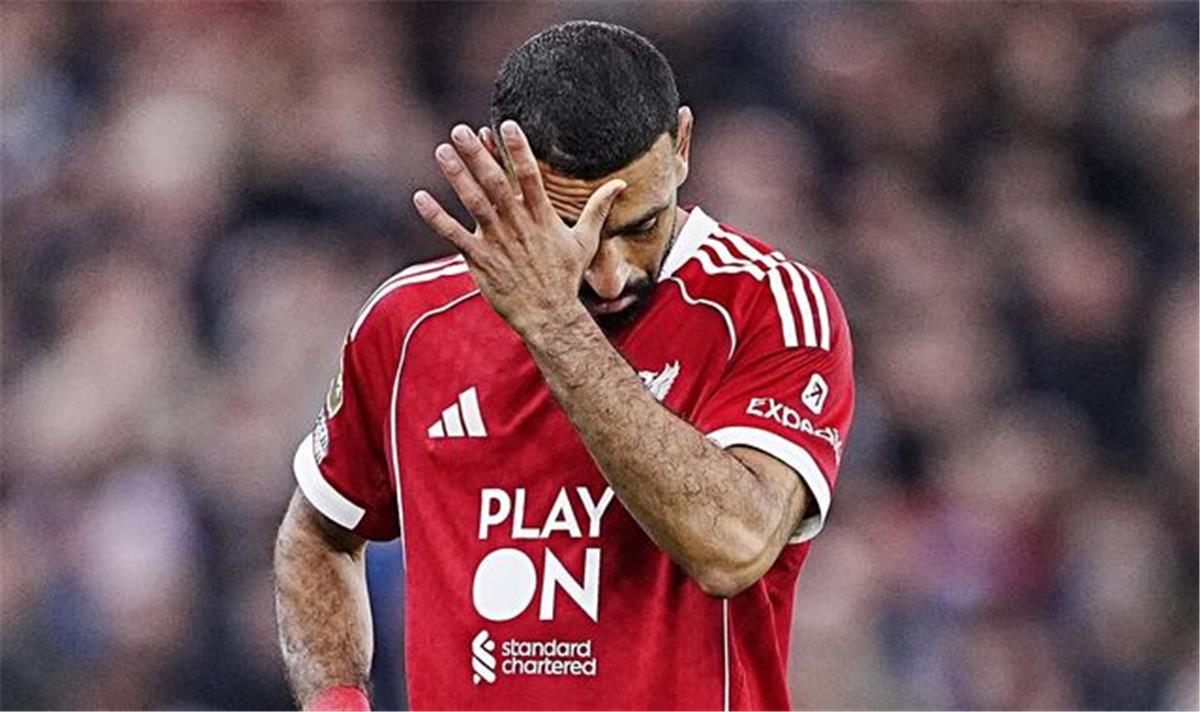 ليفربول يحسم الجدل بشأن رحيل محمد صلاح في يناير