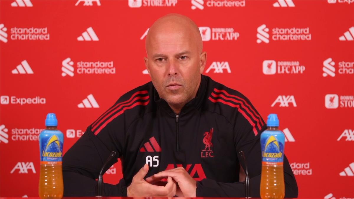 سلوت يثير الشكوك حول ثنائي ليفربول أمام برينتفورد.. ويصرّح: التشكيل الأساسي ليس حكرًا على أحد