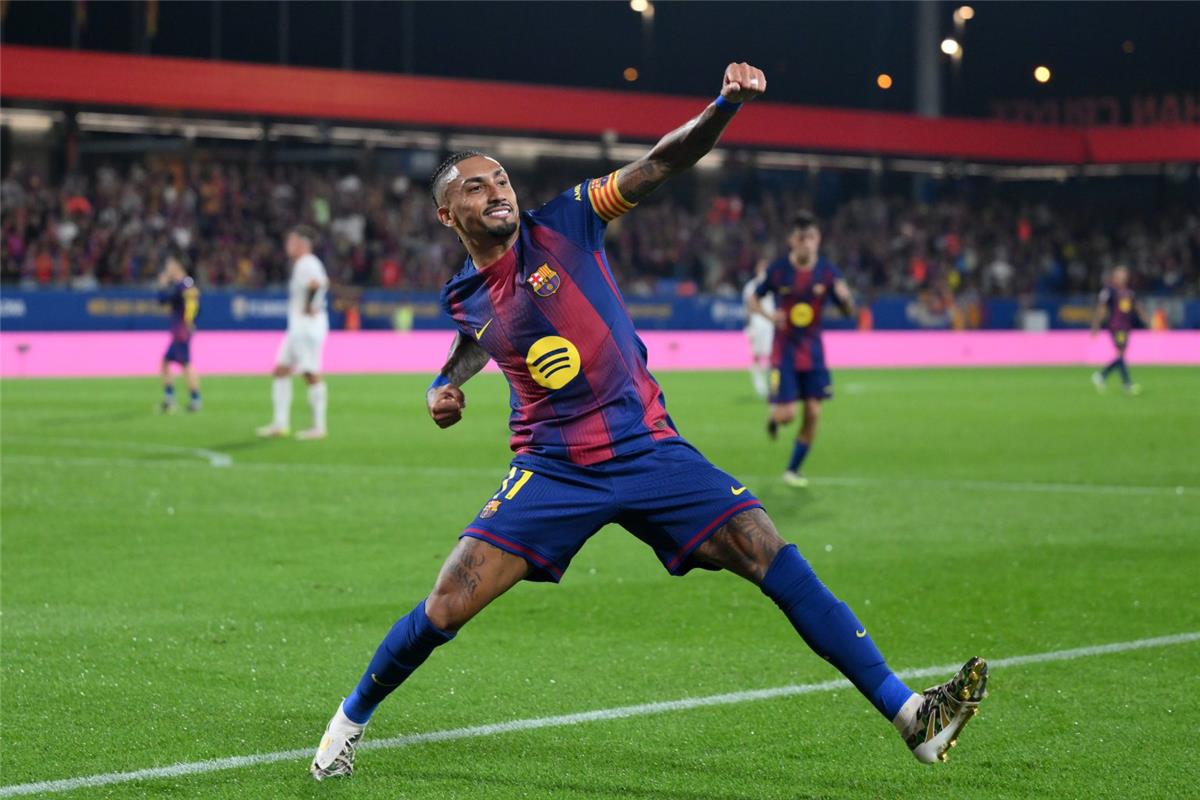 رد فعل رافينها بعد تأكد غيابه عن مباراة الكلاسيكو بين ريال مدريد وبرشلونة