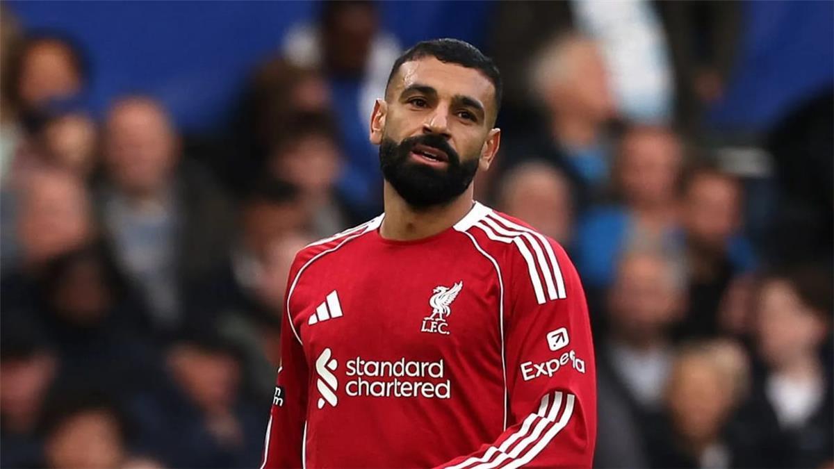 لاعب أستون فيلا السابق: مشكلة سلوت ستكون أكبر إذا استبعد محمد صلاح أمام برينتفورد