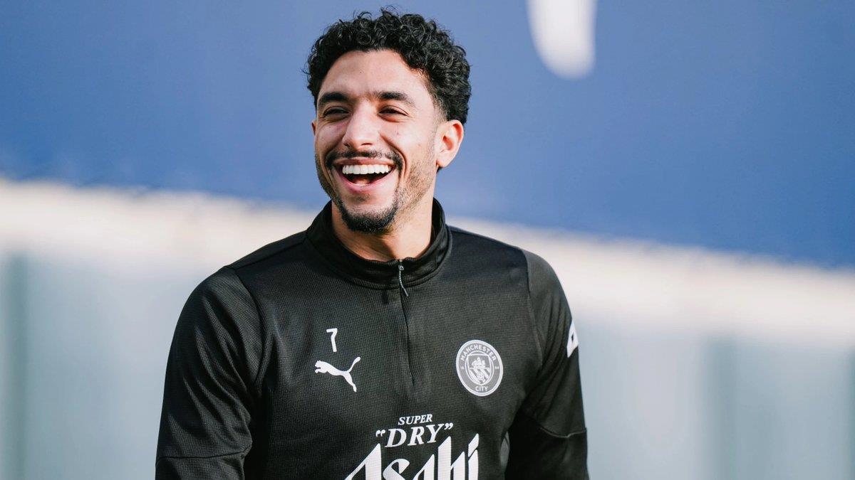 تشكيل مانشستر سيتي أمام أستون فيلا في الدوري الإنجليزي.. موقف عمر مرموش