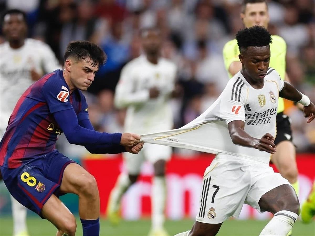 فينجر: برشلونة كانوا أطفالًا أمام ريال مدريد.. وفينيسيوس قدم أداءً استثنائيًا