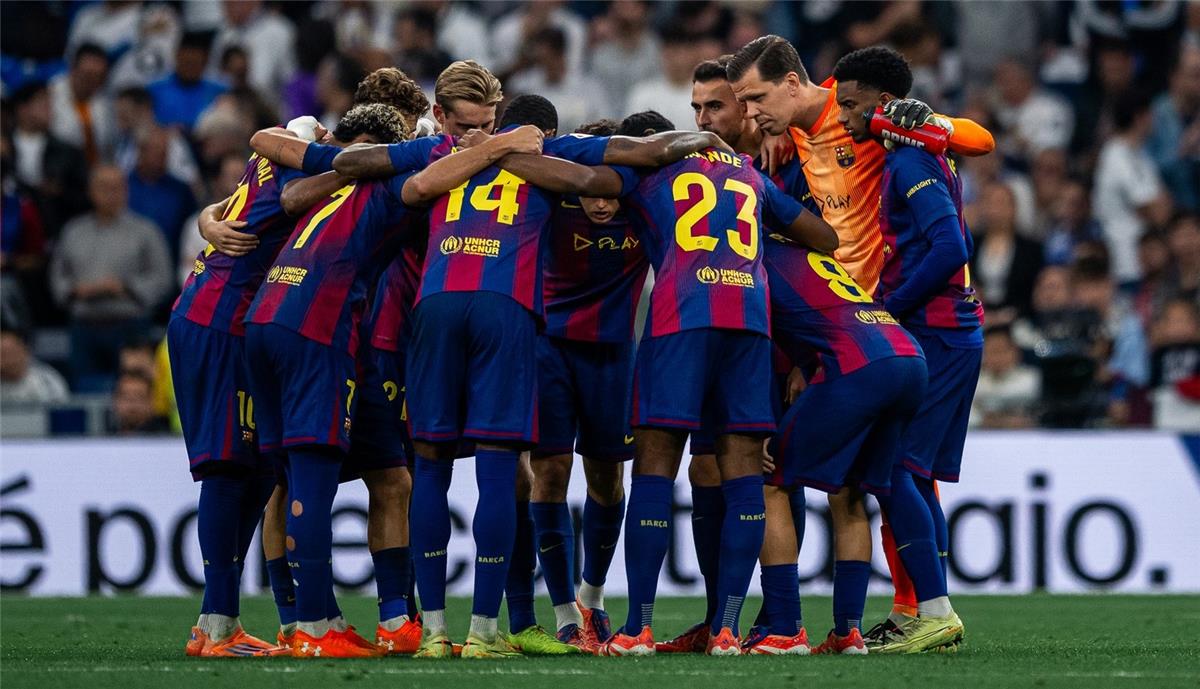 حساب برشلونة يوجه رسالة للاعبيه بعد الخسارة أمام ريال مدريد في الكلاسيكو