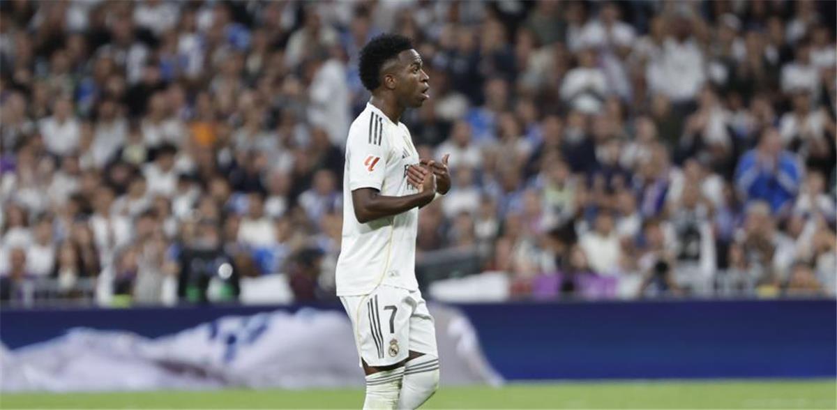 ردة فعل ريال مدريد على تصرفات فينيسيوس في الكلاسيكو