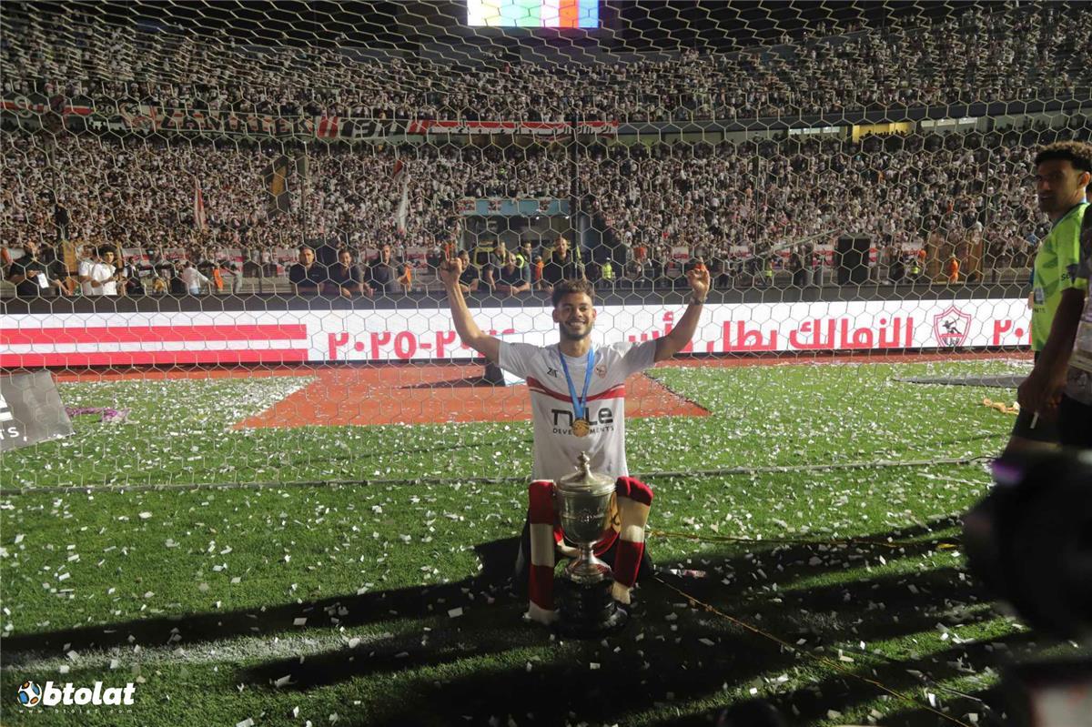 مستشار الزمالك القانوني يُفجر مفاجأة جديدة بشأن عقوبة إيقاف دونجا