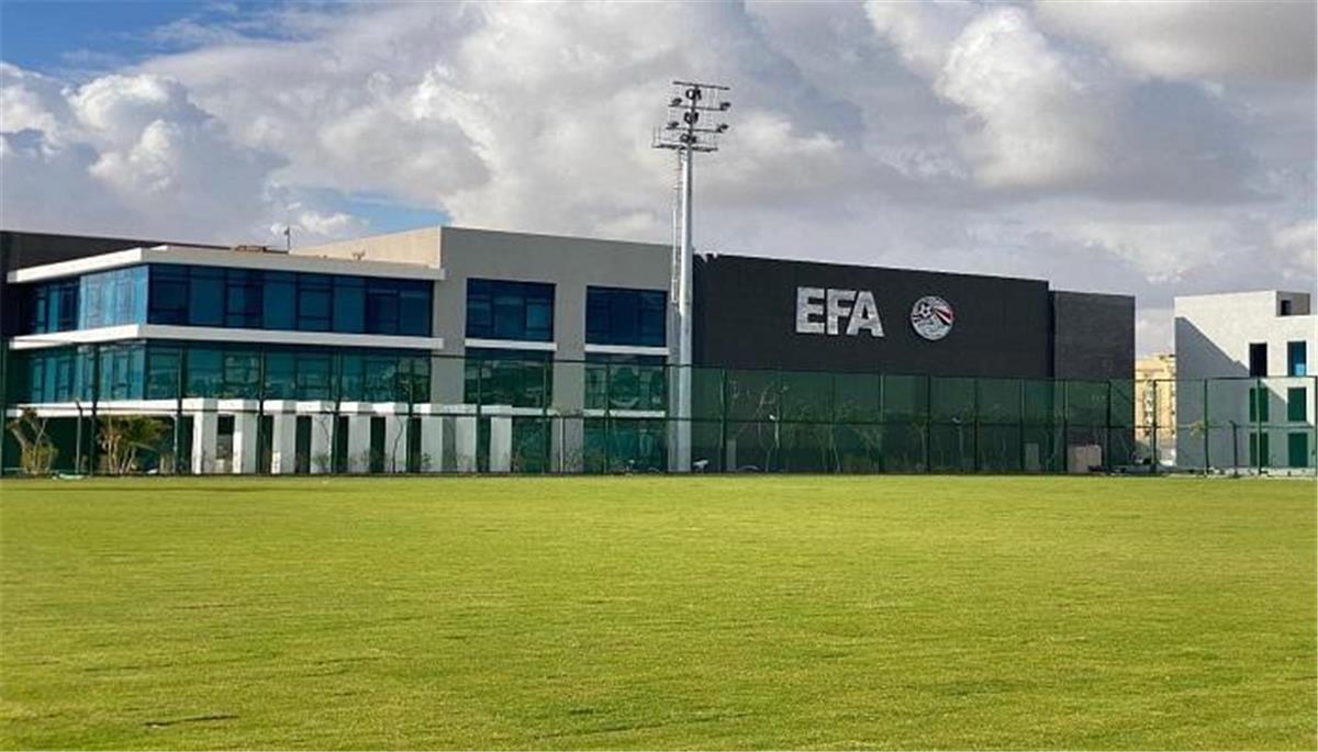 اتحاد الكرة يرد على استفسار الزمالك بشأن عقوبات كأس السوبر المصري وإيقاف دونجا 