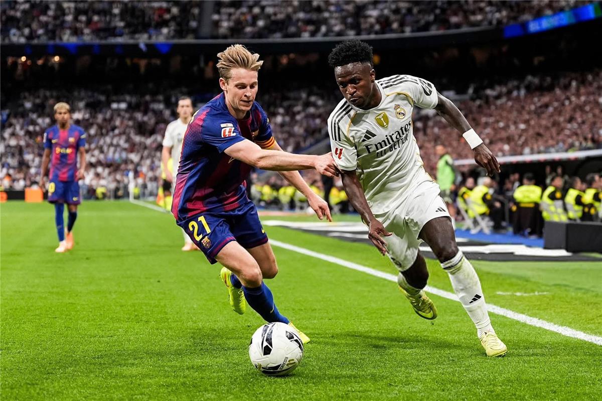 إعلامي إسباني بعد الكلاسيكو: فينيسيوس لم يعُد الرجل الأول في ريال مدريد