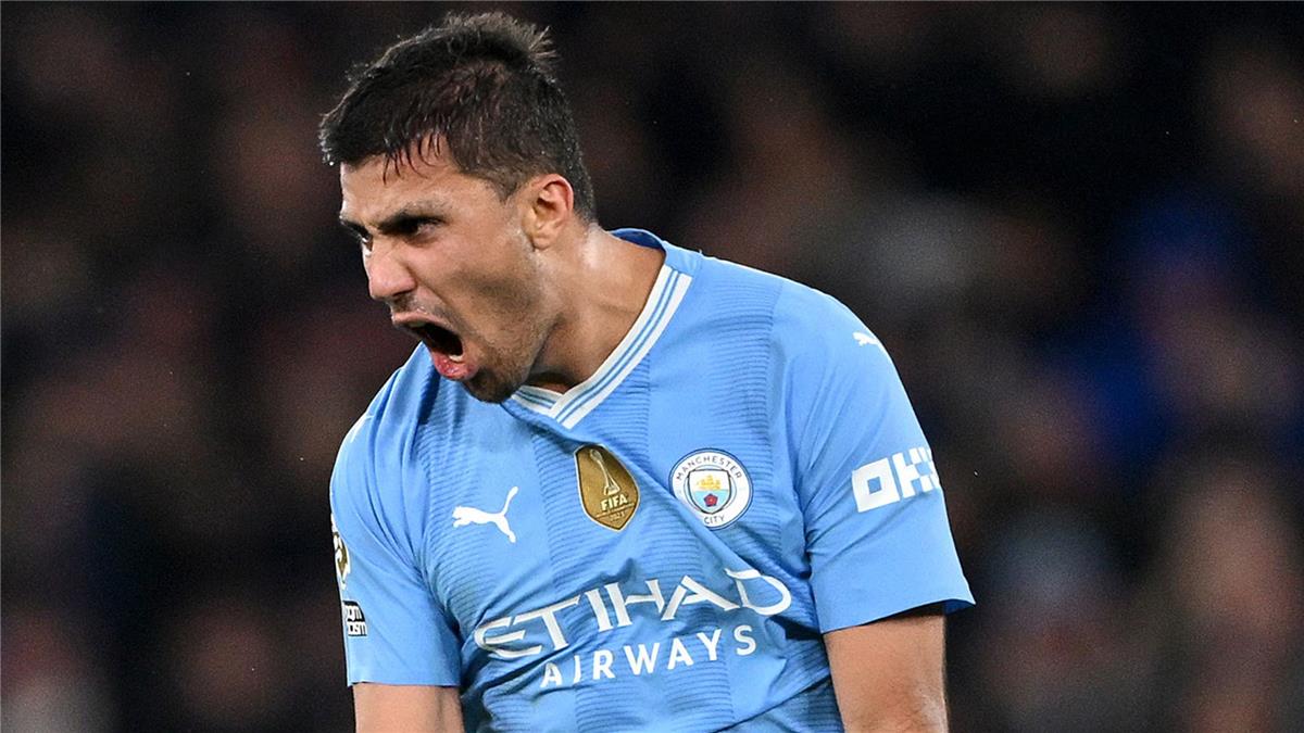 بعد اهتمام ريال مدريد.. موقف مانشستر سيتي من تجديد عقد رودري