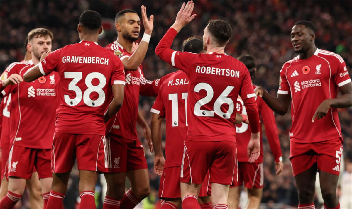 رجل مباراة ليفربول وأستون فيلا في الدوري الإنجليزي