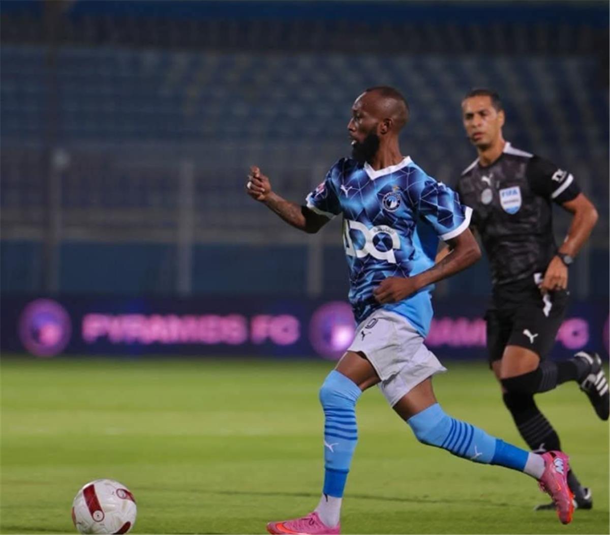 بيراميدز يعلن تشخيص إصابة بلاتي توريه أمام الاتحاد السكندري