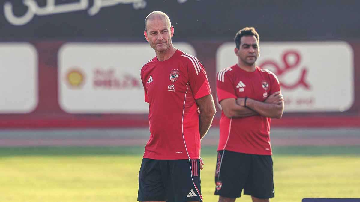 شيكابالا: الأهلي يحتاج 4 صفقات.. وتوروب ارتكب خطأ أمام المصري