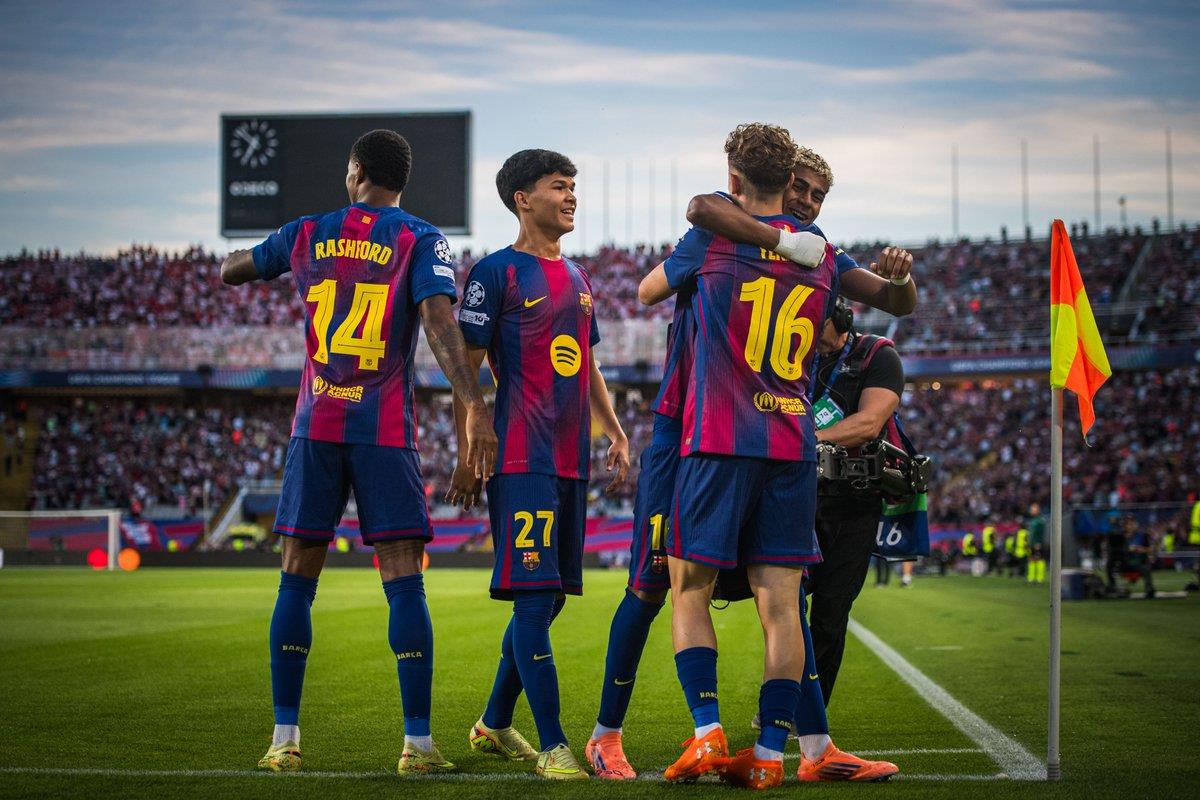 حكم مباراة برشلونة وكلوب بروج في دوري أبطال أوروبا