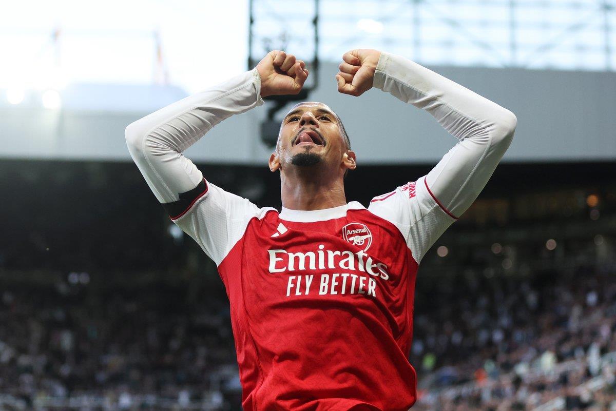 ساليبا يحسم الجدل بشأن أنباء انتقاله إلى ريال مدريد