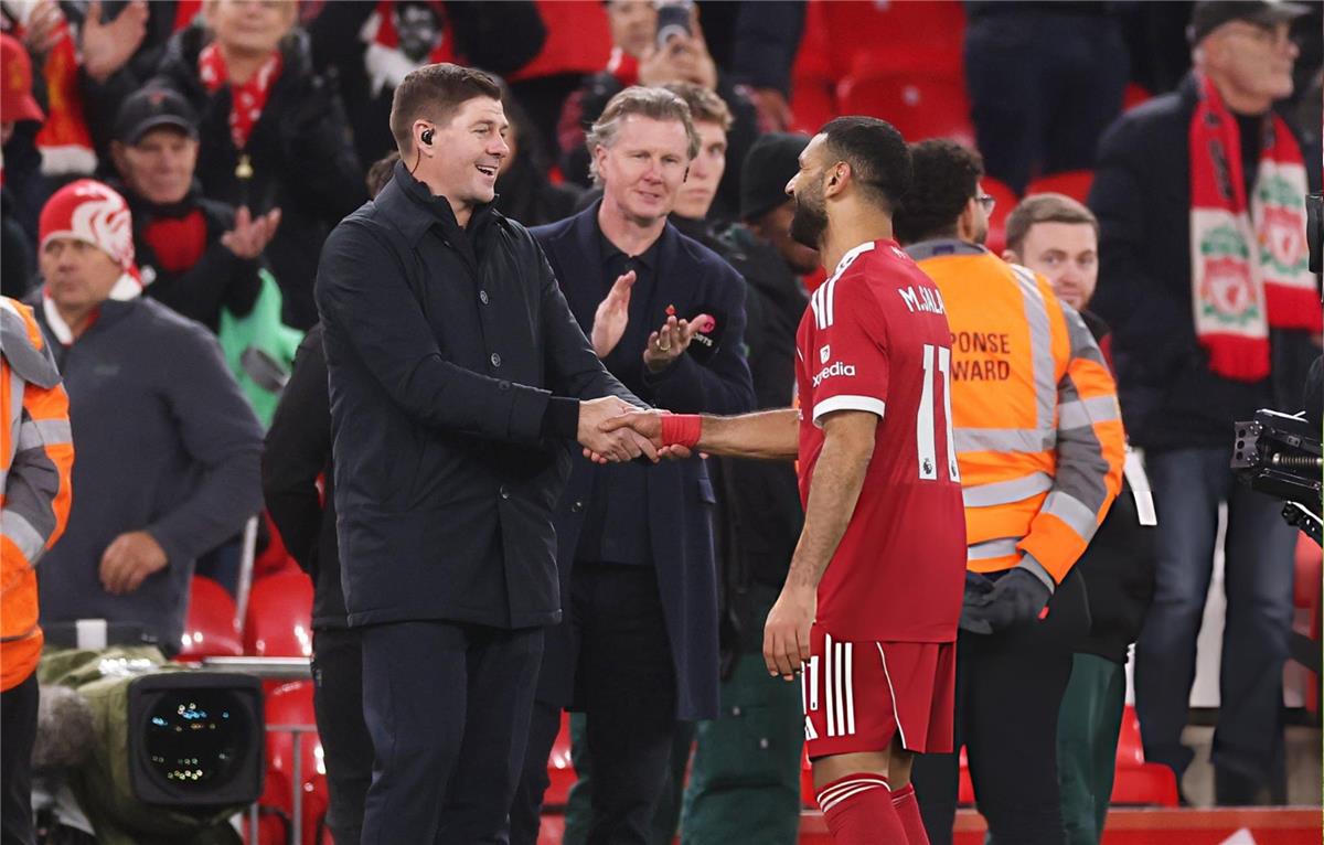 جيرارد: ابتسامة محمد صلاح أهم من فوز ليفربول على أستون فيللا