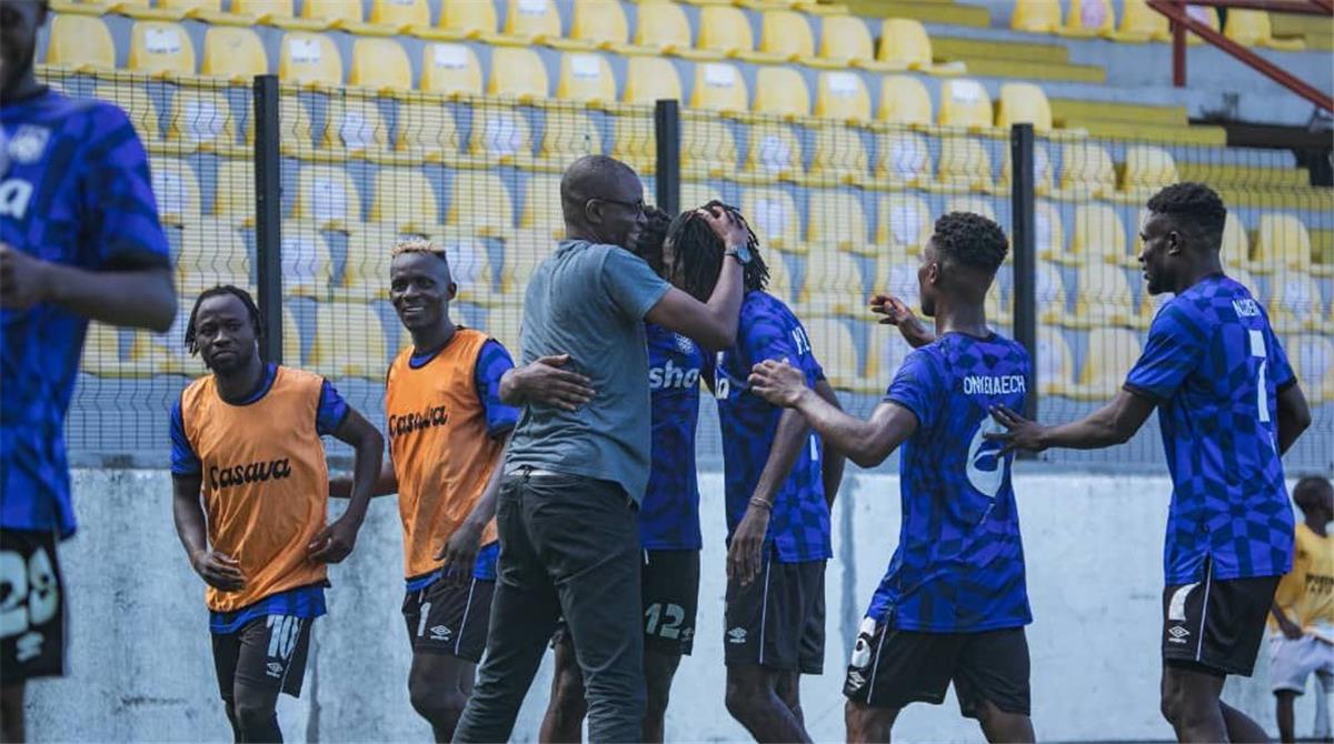 رئيس لاجوس النيجيري يُعلنها عبر بطولات: الأهلي مهتم بضم لاعبنا