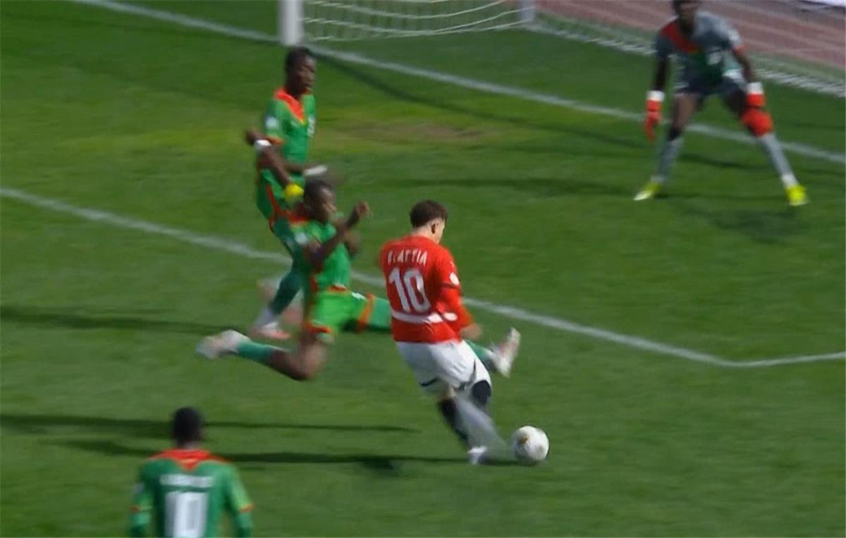 فيديو | بلال عطية يُسجل هدف منتخب مصر الأول أمام هايتي