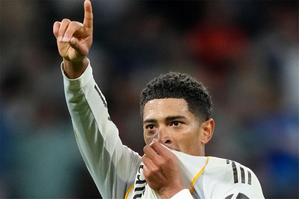 بيلينجهام يكشف سبب صافرات استهجان جماهير ليفربول ضد أرنولد