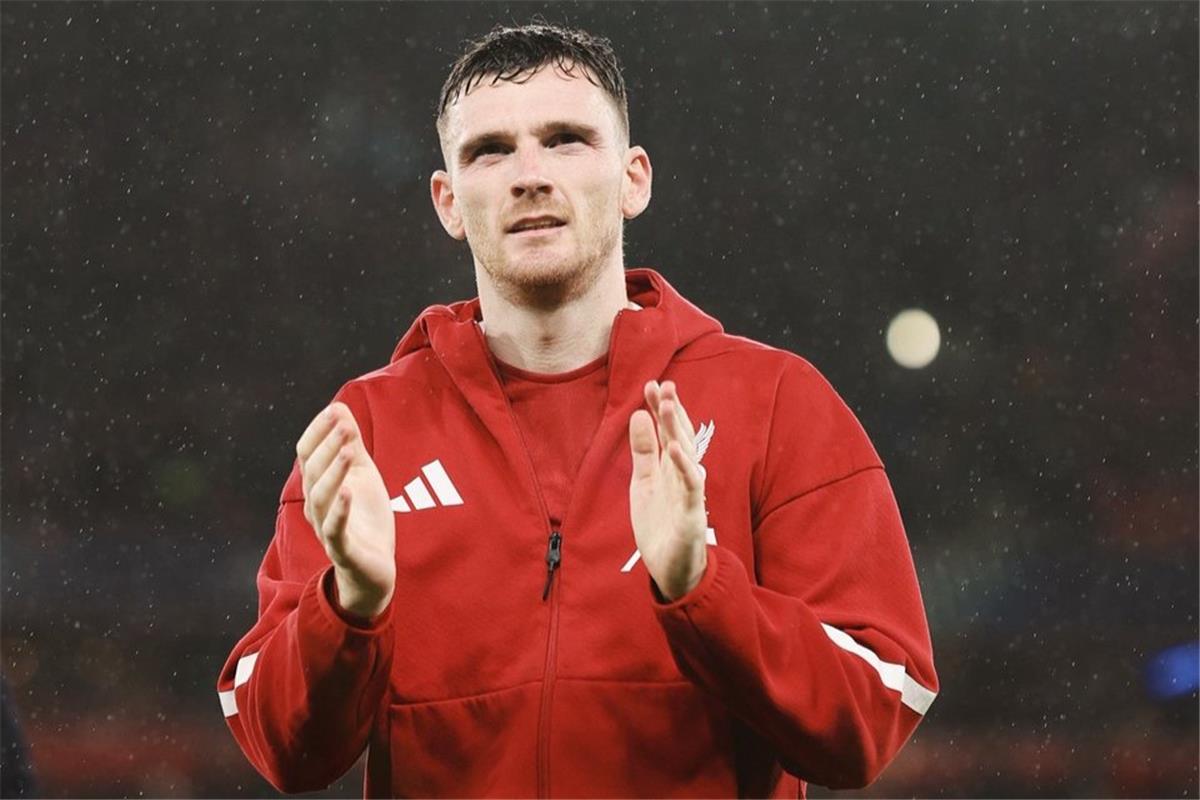 روبرتسون: لاعب ليفربول موهبة استثنائية.. وصوت آنفيلد كان لا يُصدق