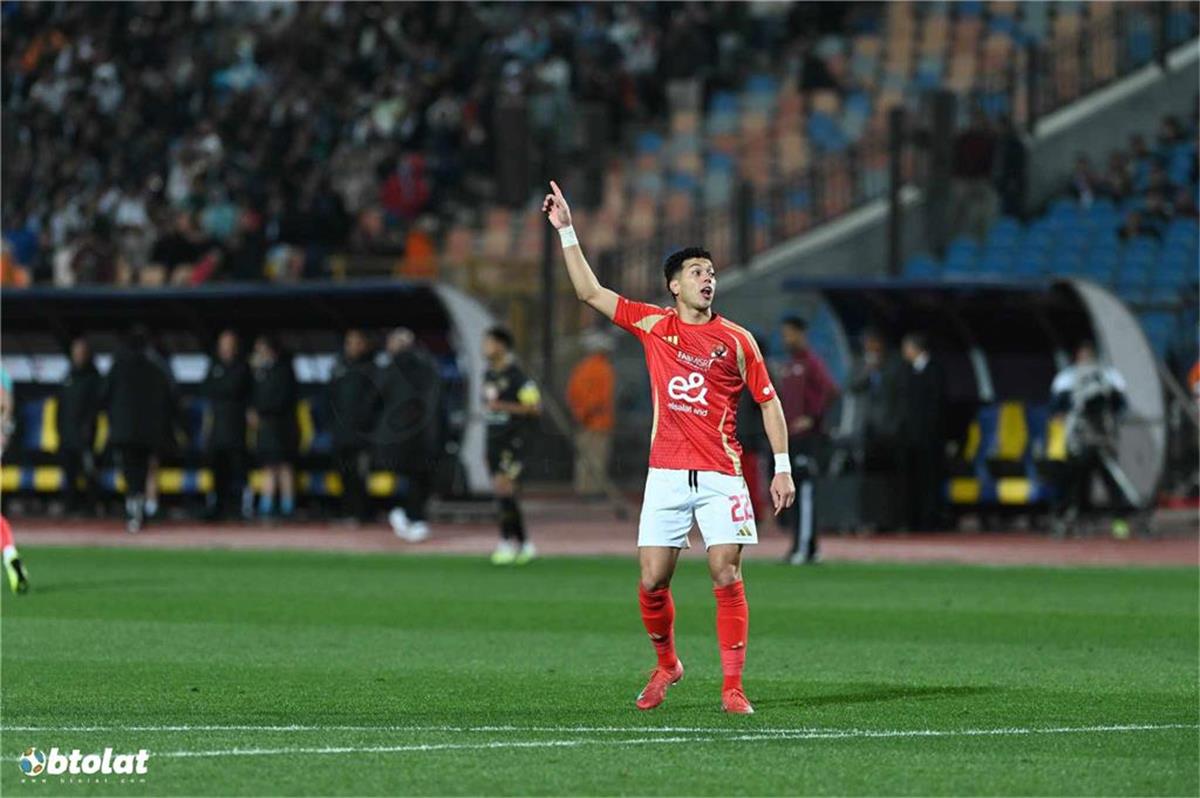 موقف محمد شريف وإمام عاشور من المشاركة مع الأهلي في السوبر المصري