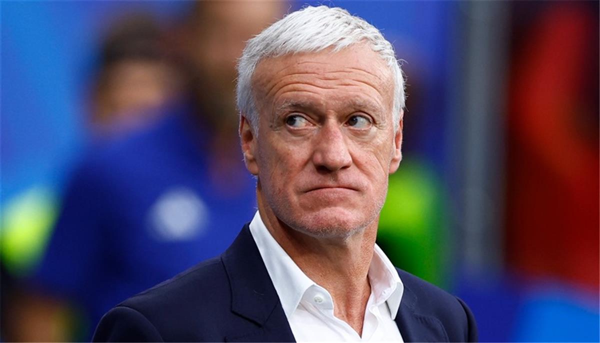 قائمة فرنسا لمباراتي اوكرانيا وأذربيجان في تصفيات كأس العالم.. موقف مبابي