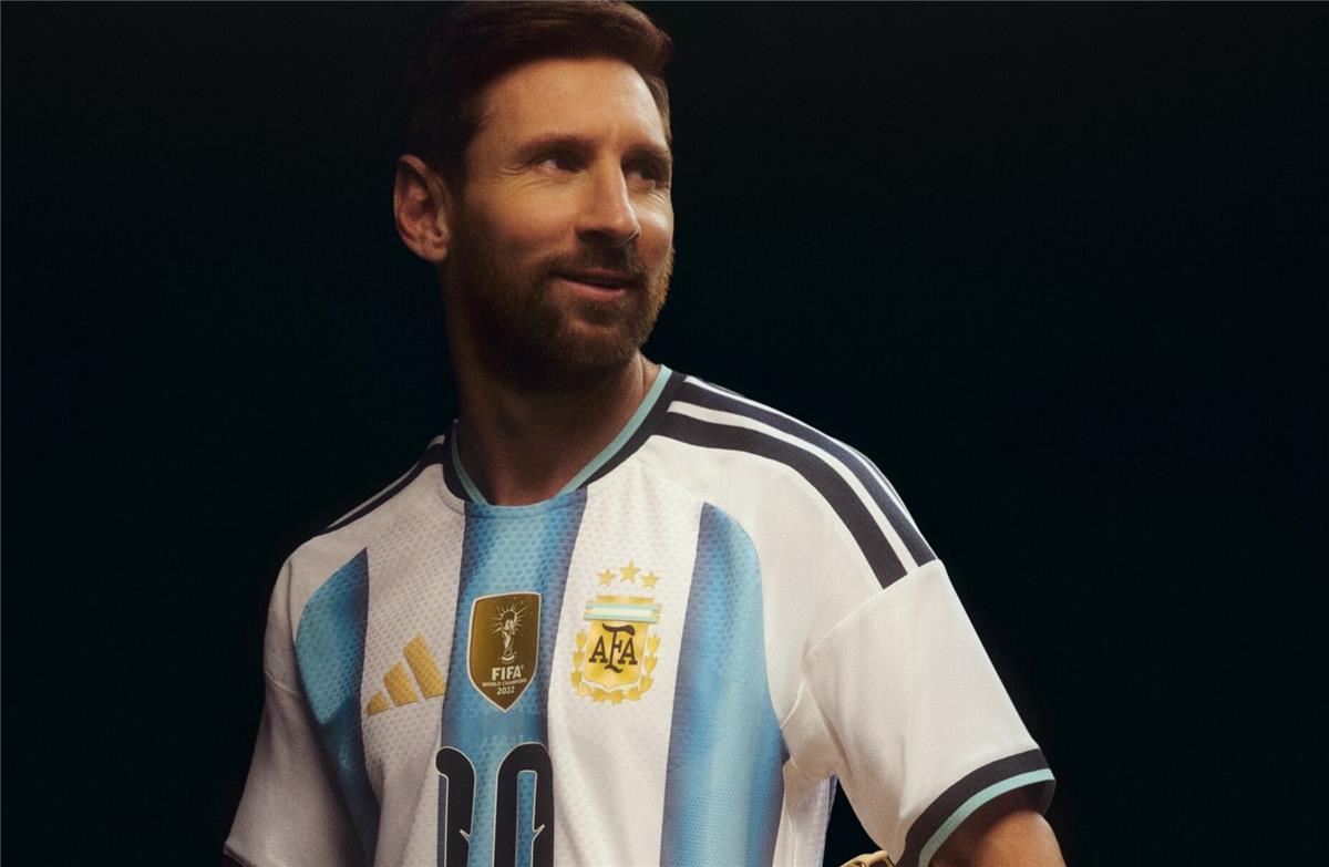 سكالوني يعلن قائمة الأرجنتين لمواجهة أنجولا وديًا.. موقف ميسي
