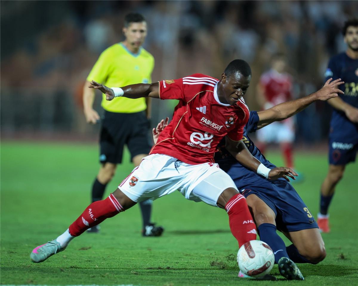 معلقين مباراة الأهلي والزمالك في نهائي السوبر المصري