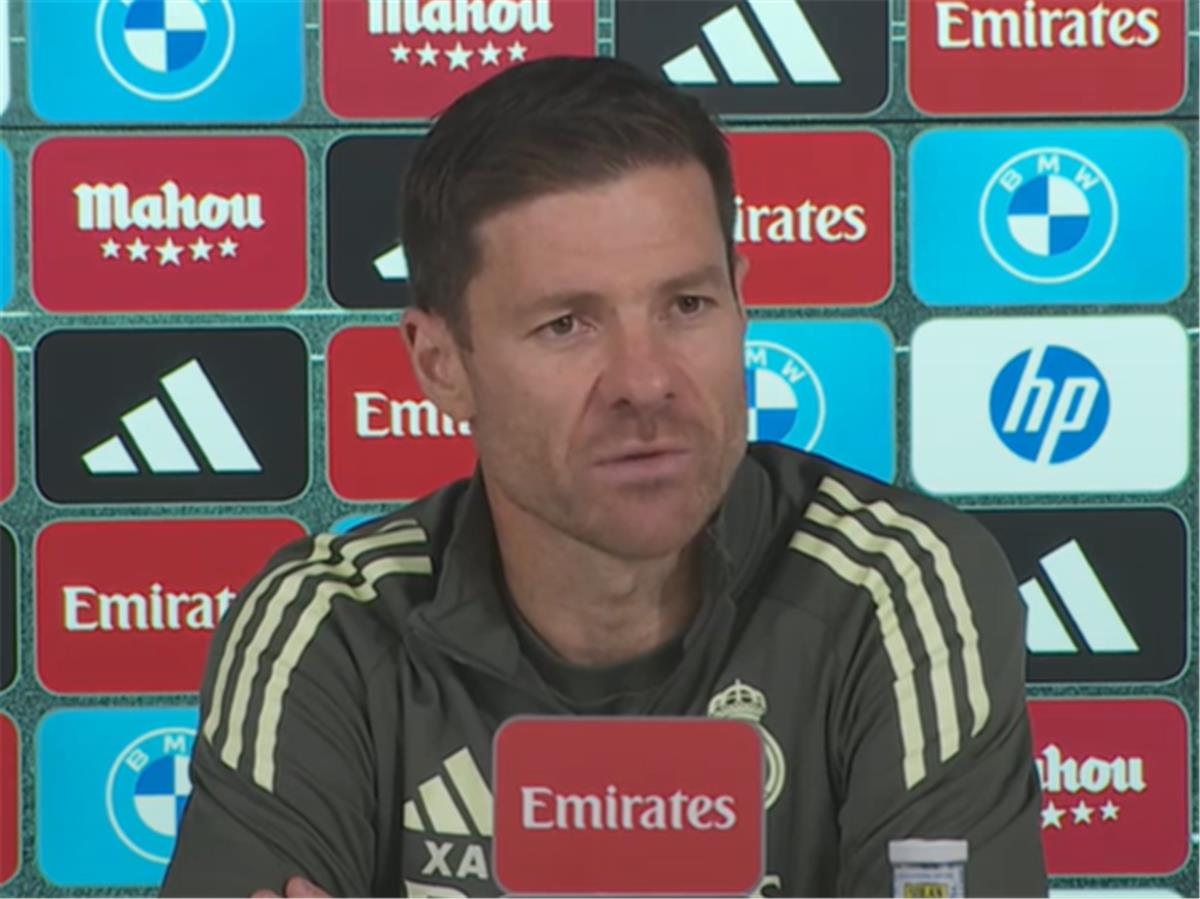 ألونسو يوضح موقف أرنولد من مواجهة رايو فاليكانو.. ويؤكد: لاعبو ريال مدريد لا يفكرون في أنفسهم