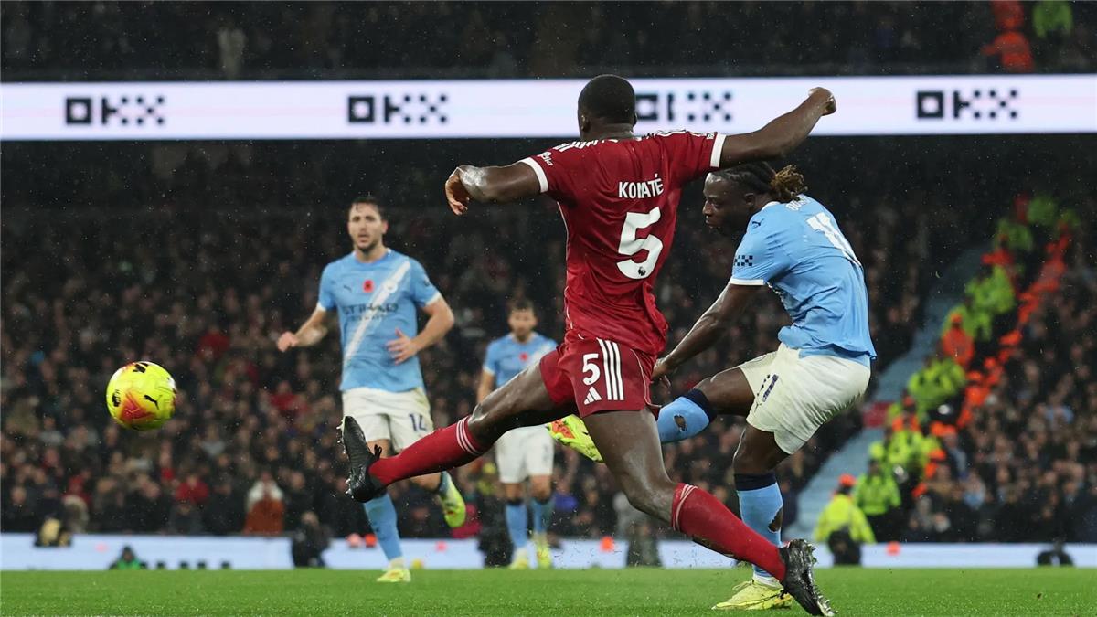 ترتيب الدوري الإنجليزي بعد تعادل مانشستر يونايتد مع توتنهام