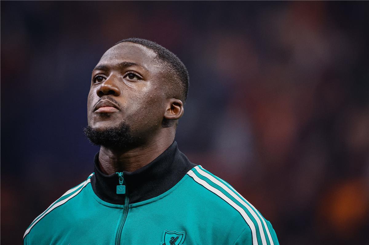 ليفربول يضع اثنين مدافعين على رأس اهتماماته لتعويض رحيل كوناتي