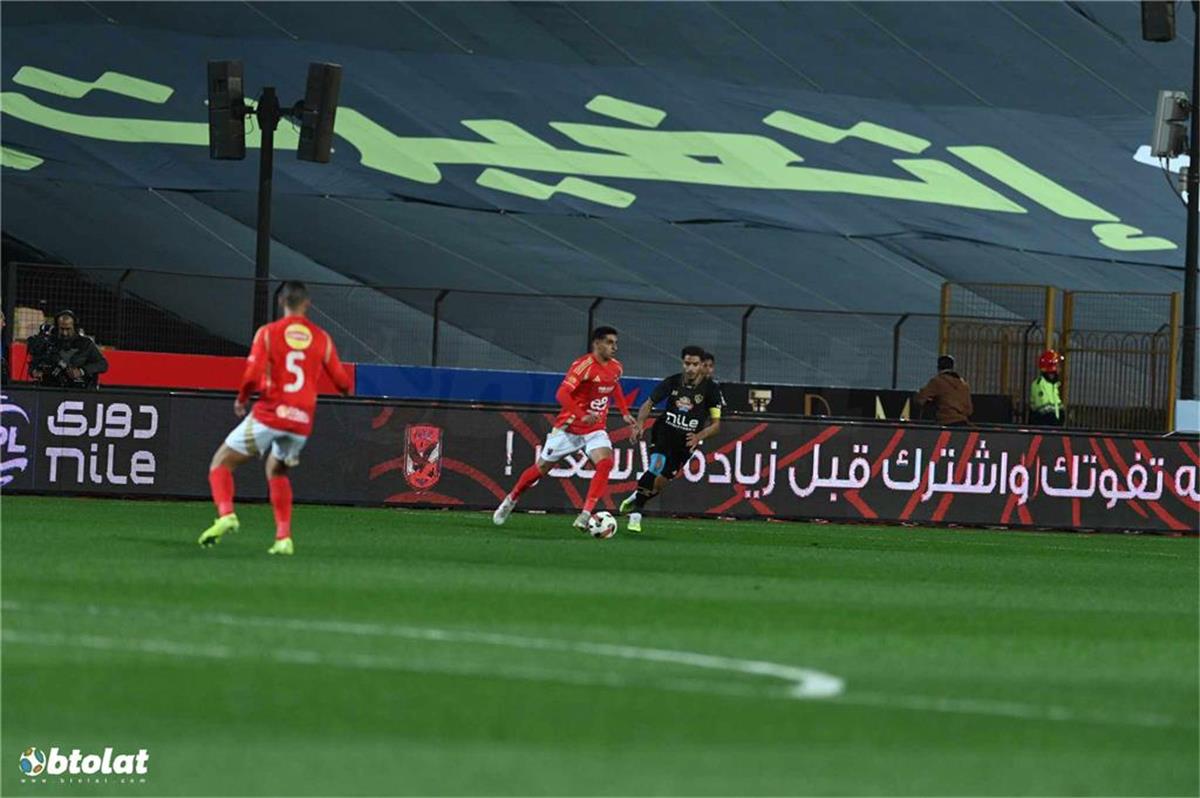 القنوات الناقلة لمباراة الأهلي والزمالك اليوم في نهائي السوبر المصري