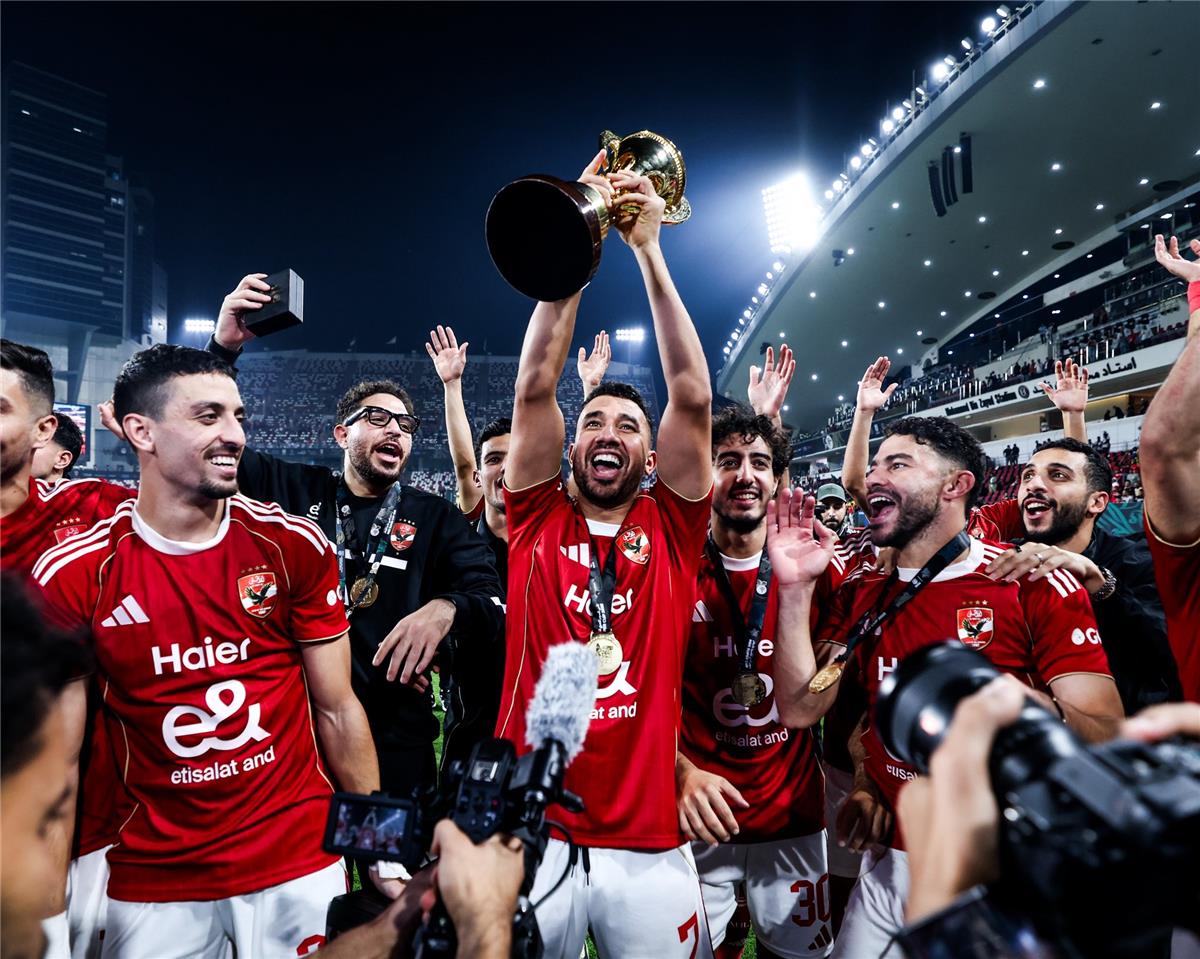 تشخيص إصابة تريزيجيه في مباراة الأهلي والزمالك وموقفه من معسكر منتخب مصر