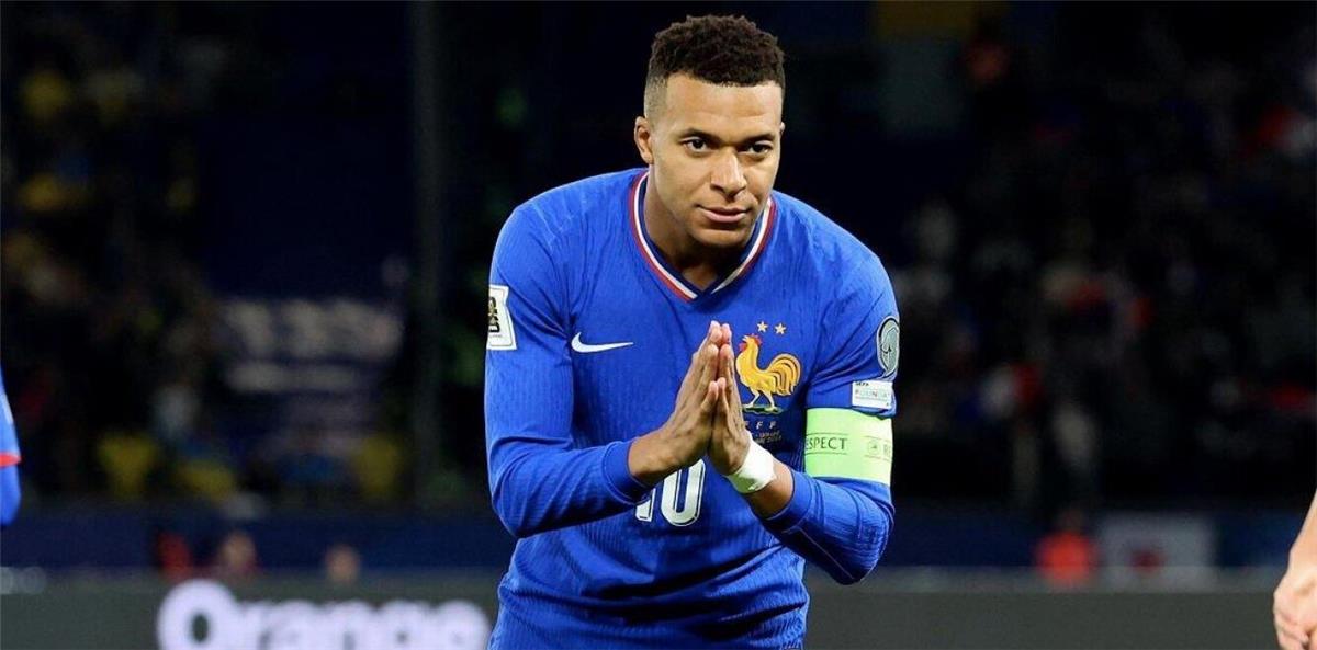 كيليان مبابي يحقق رقمًا مميزًا بعد ثنائية مباراة فرنسا وأوكرانيا
