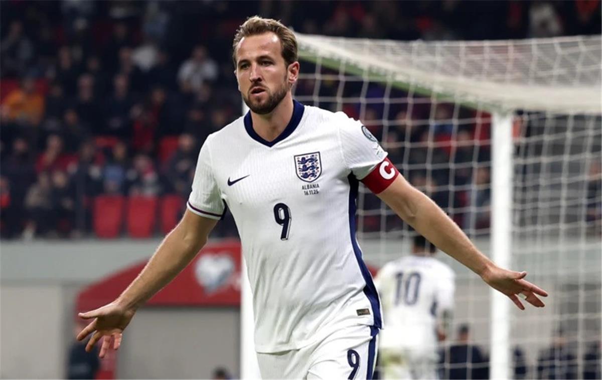 هاري كين بعد الفوز أمام ألبانيا : ندخل كأس العالم كأحد المرشحين للتتويج باللقب