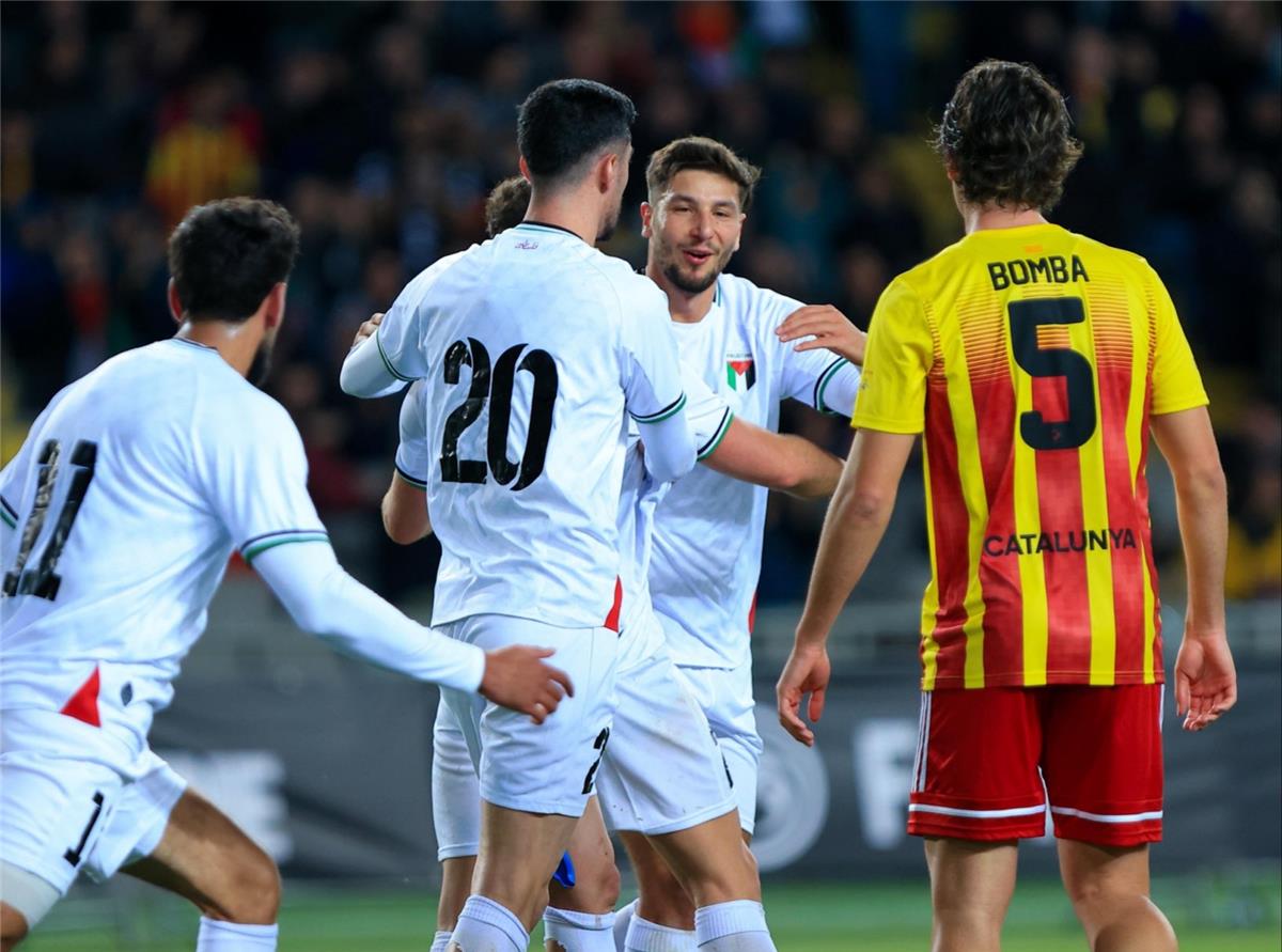 فيديو | أمام أنظار فليك.. كتالونيا تتخطى فلسطين بصعوبة في مباراة ودية