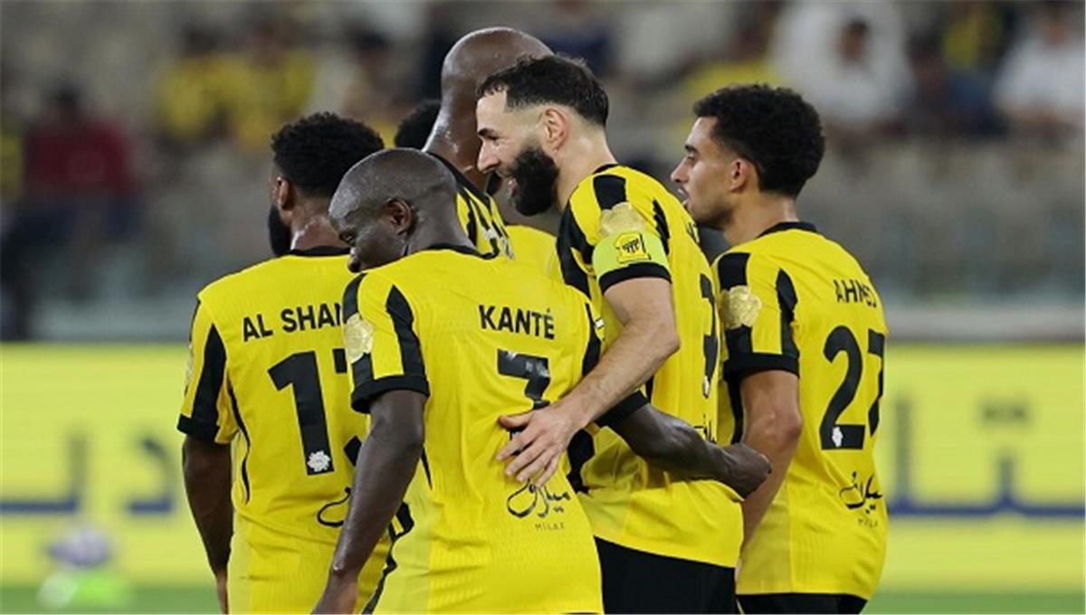 فيديو | بنزيما يقود الاتحاد للفوز على الرياض بثنائية في الدوري السعودي