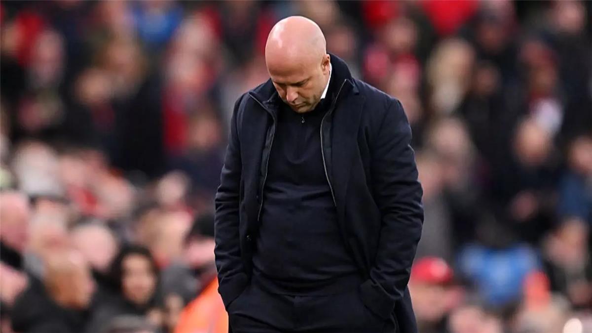 سلوت بعد سقوط ليفربول بثلاثية أمام نوتينجهام فورست: أتحمل المسؤولية